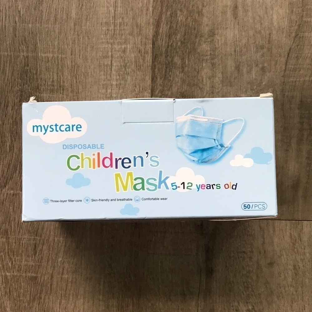FREE with purchase of $15+ New Kids disposable masks
